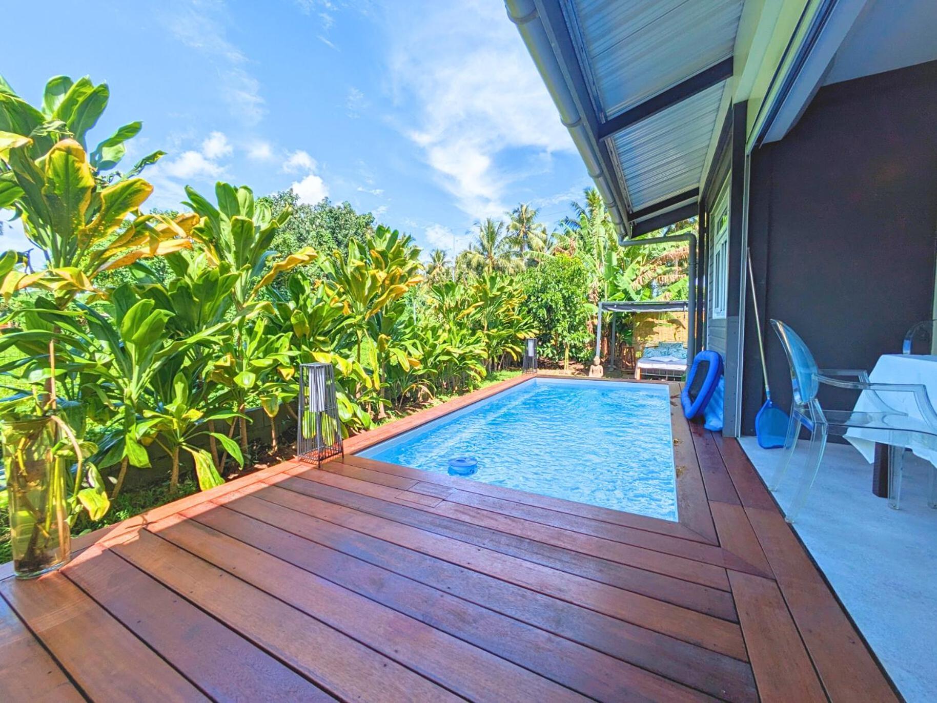 Natura Om Teahupoo Surf Lodge Toanoano Exterior foto