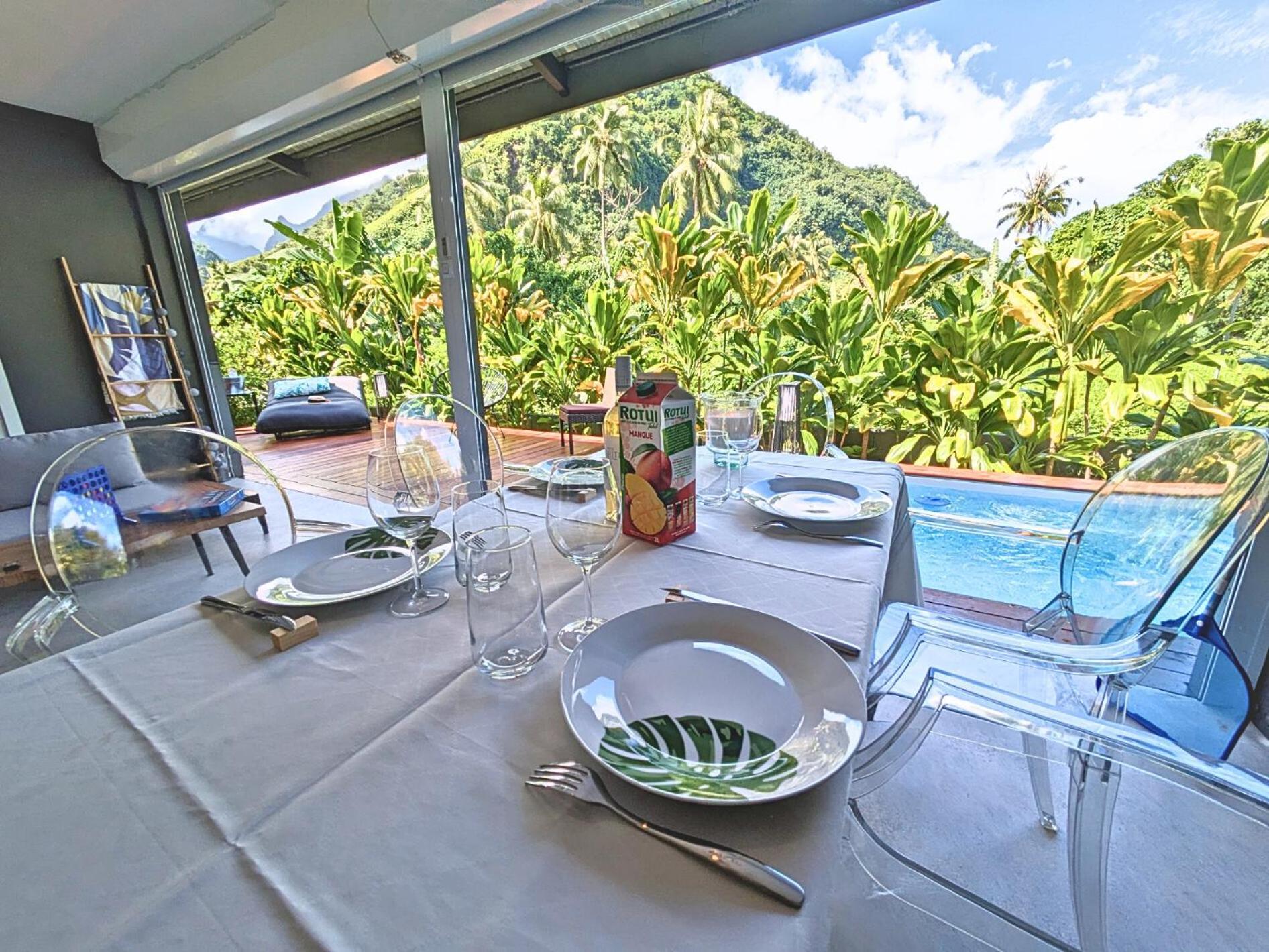 Natura Om Teahupoo Surf Lodge Toanoano Exterior foto
